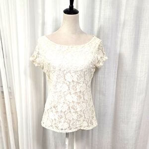 2/$30 Fever Cream Lace Womens‎ Blouse Size M Feminine Romantic